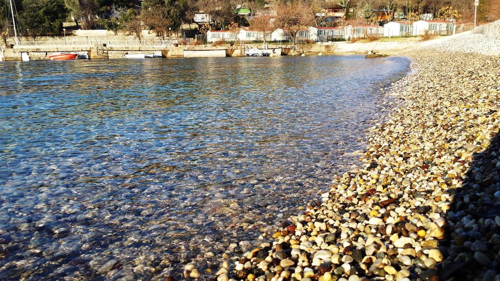 Apartments Adriatic Selce Bagian luar foto