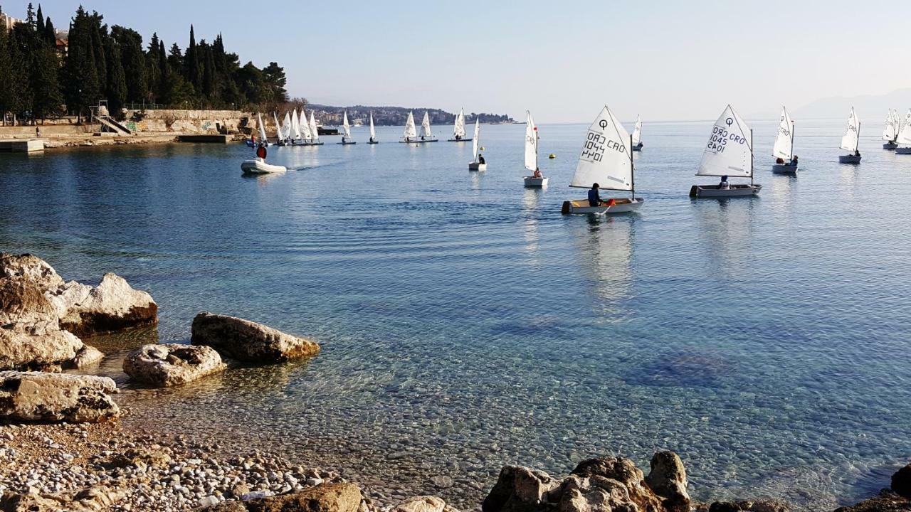 Apartments Adriatic Selce Bagian luar foto